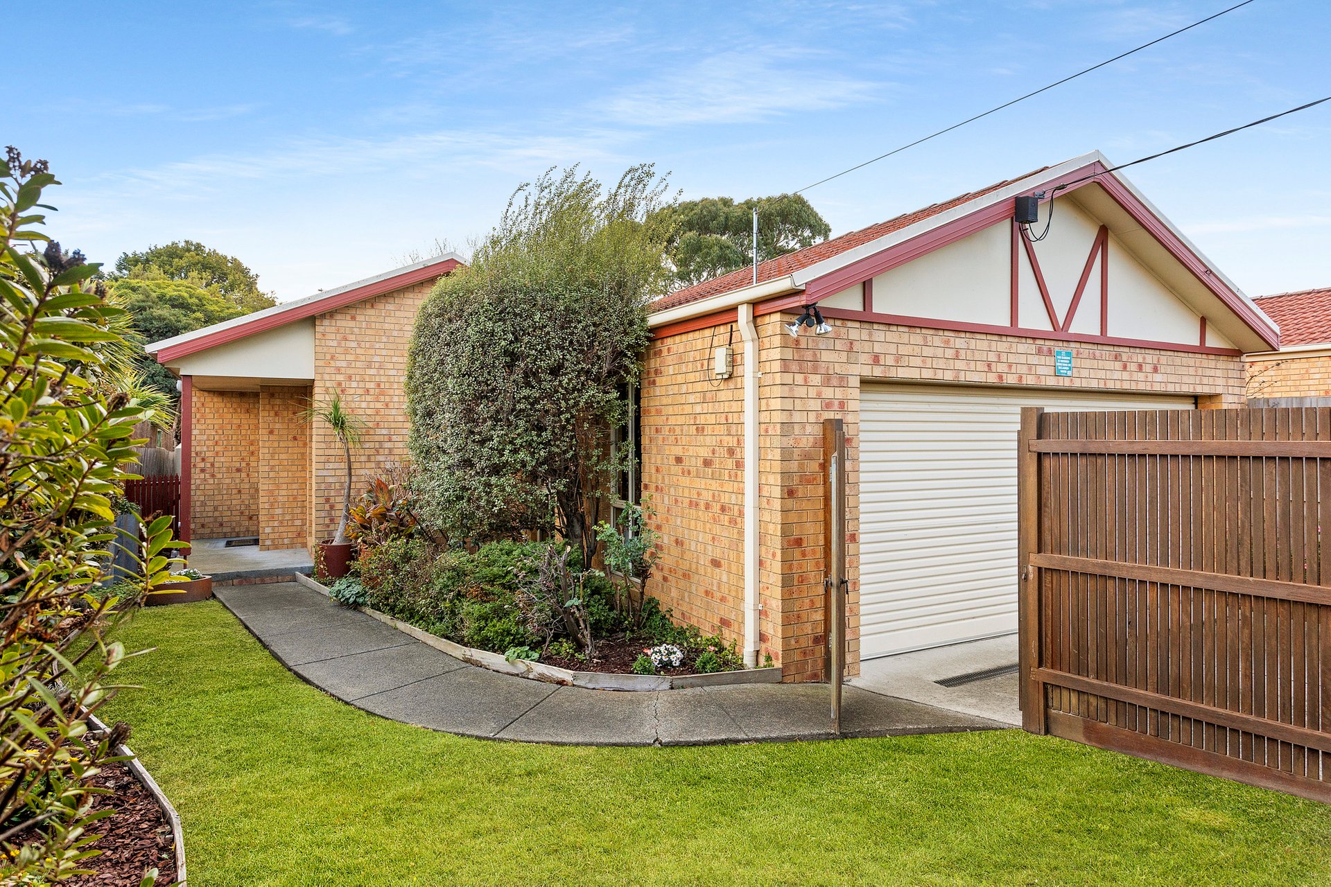 Property Gallery Thumbnail 6