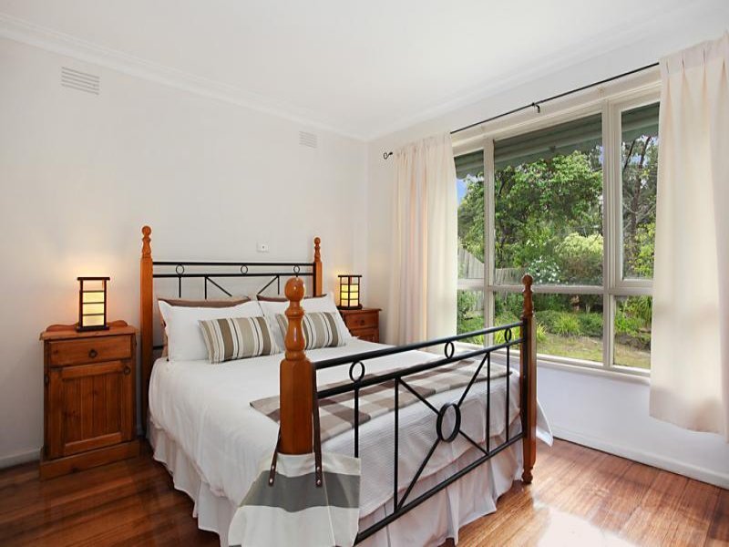 28 Adolphson Avenue, Ringwood image 5