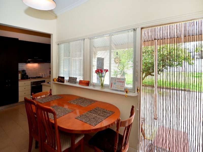 28 Anderson Street, East Geelong image 3