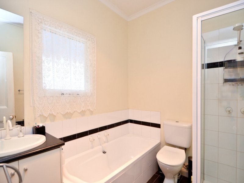 28 Anderson Street, East Geelong image 5