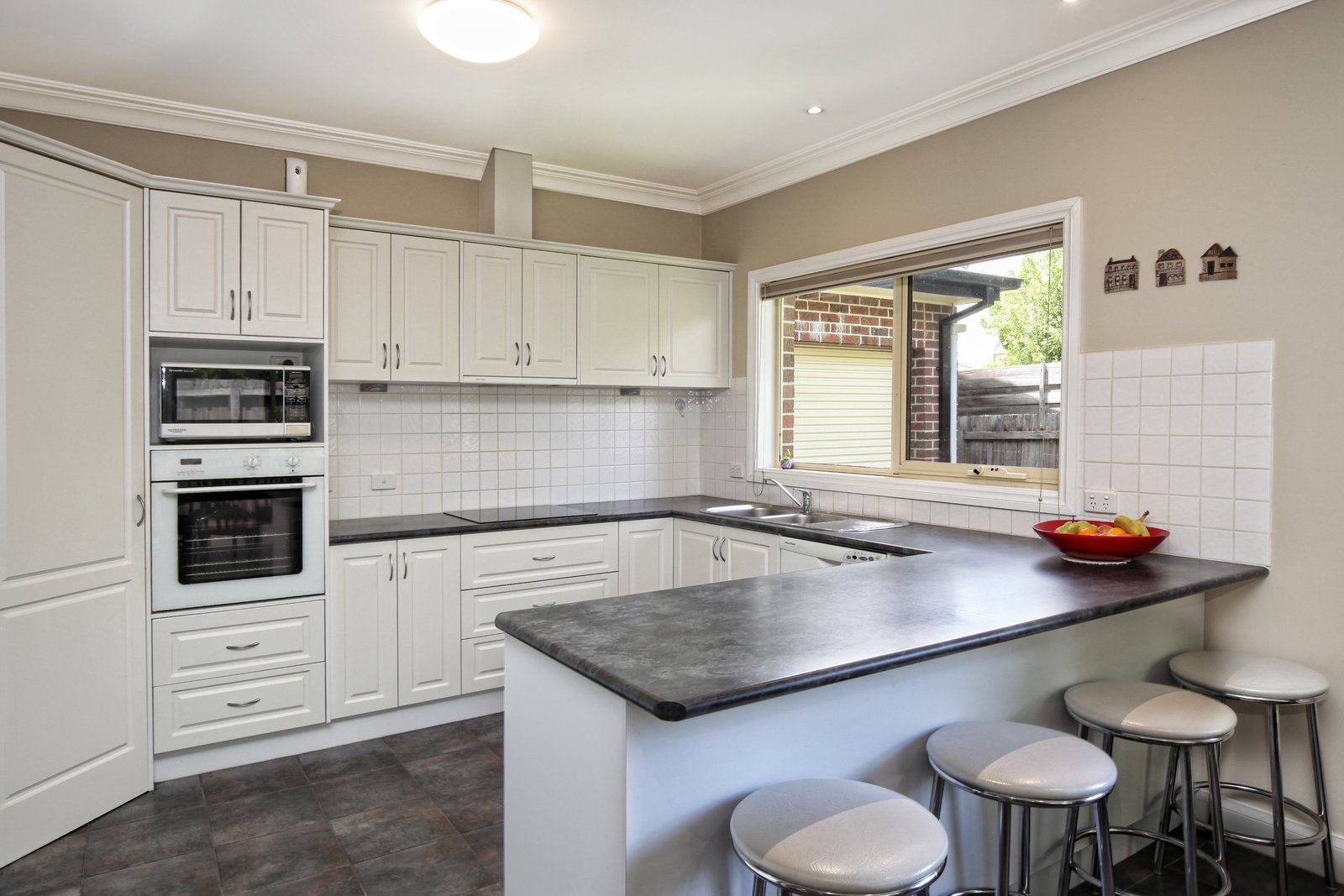 Property Gallery Thumbnail 2