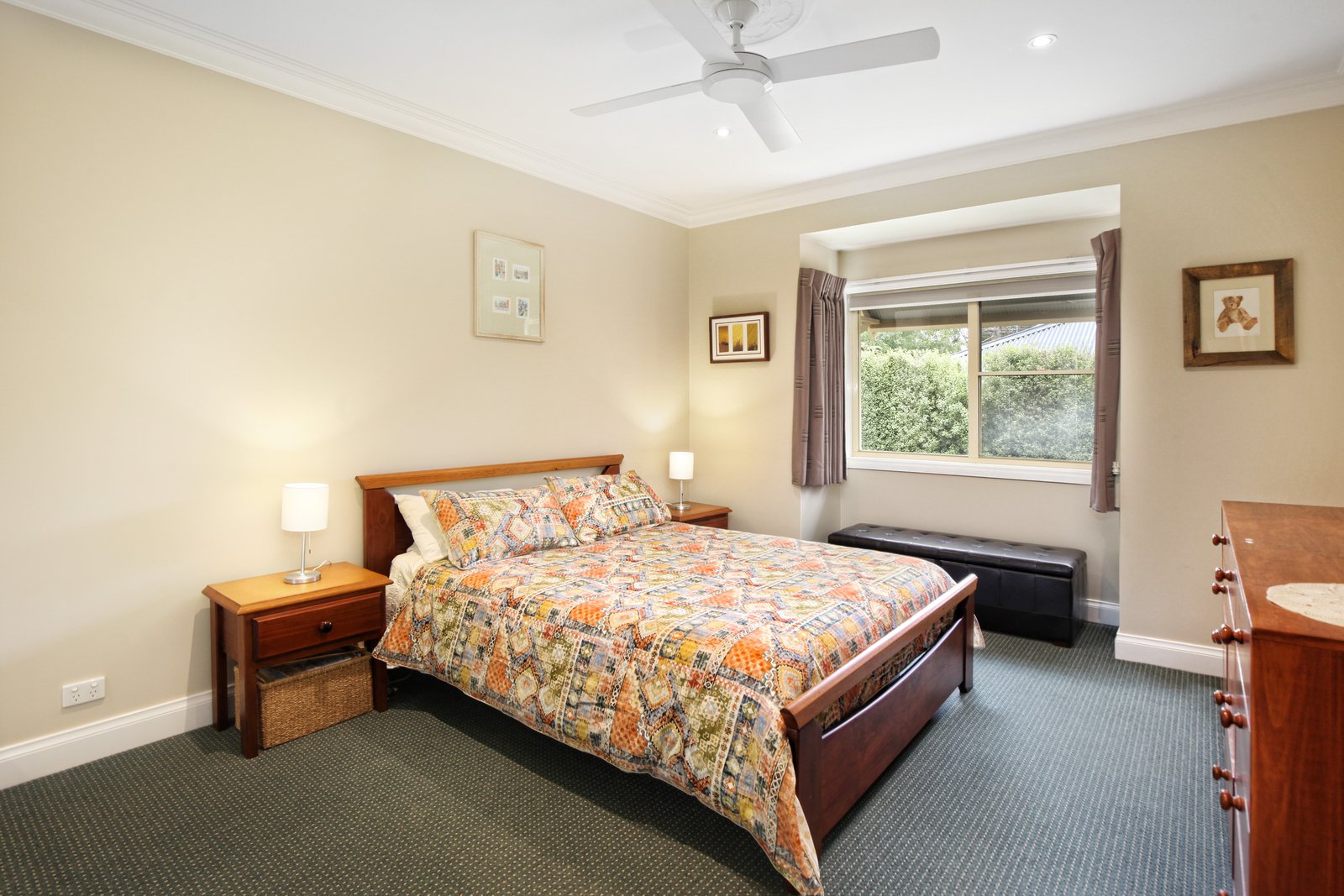 Property Gallery Thumbnail 9