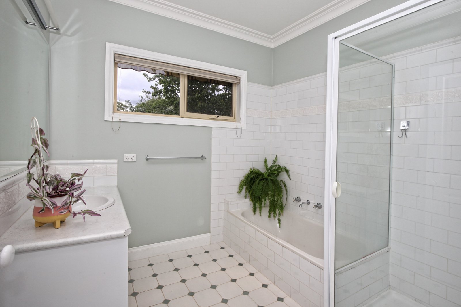 Property Gallery Thumbnail 10