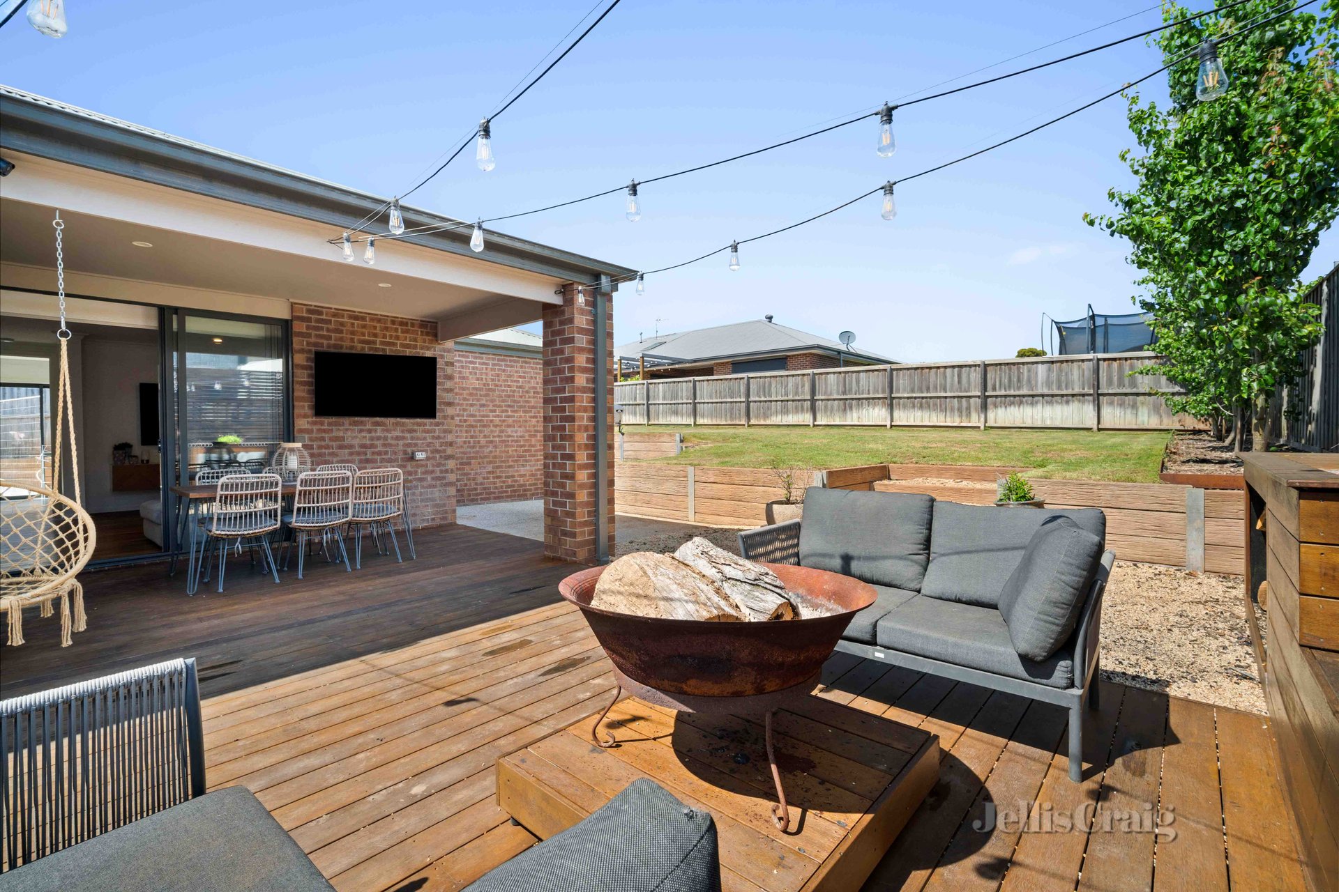 28 Apple Orchard Drive, Brown Hill image 8