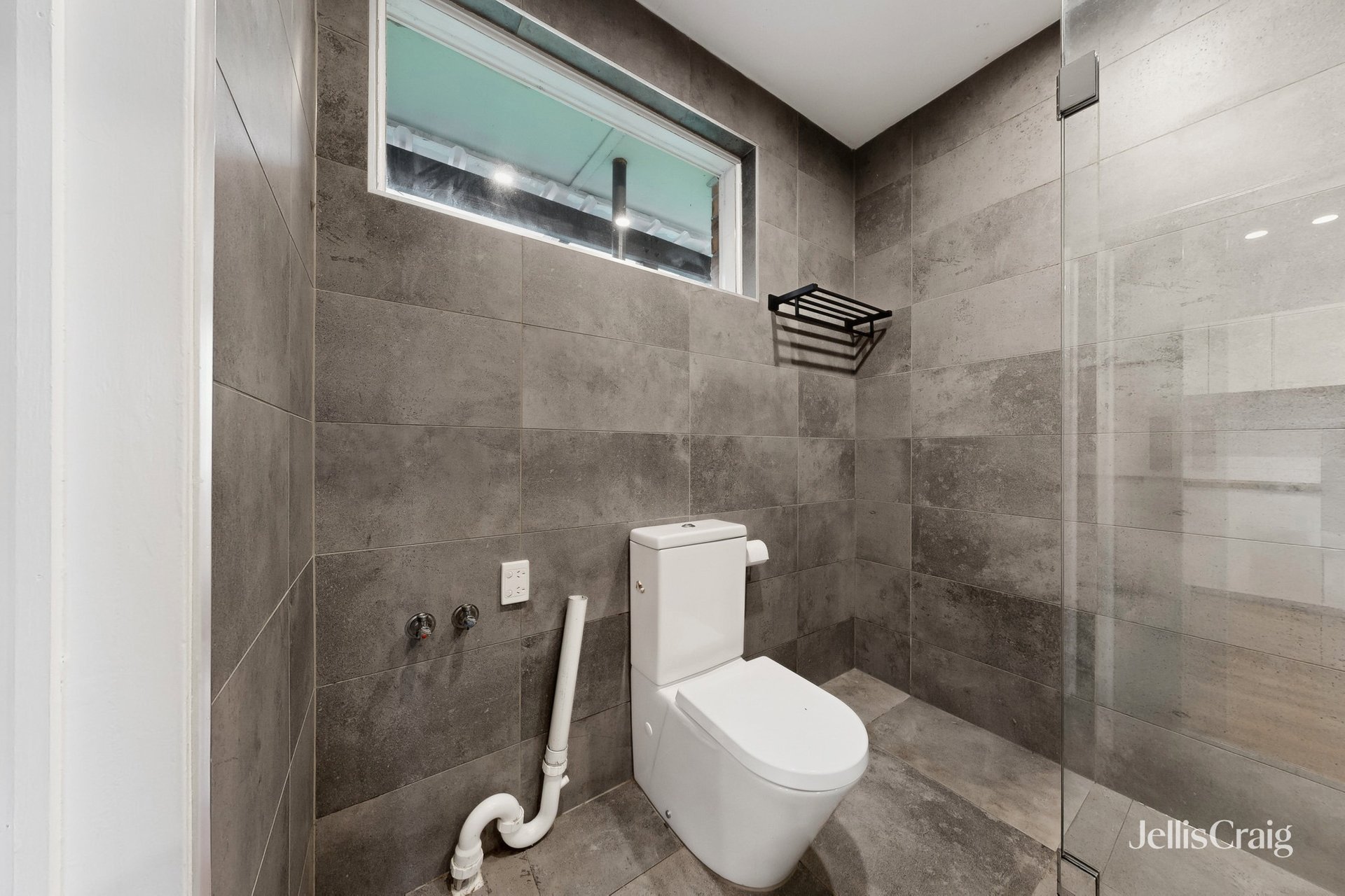 2/8 Arthur Street, Aberfeldie image 13