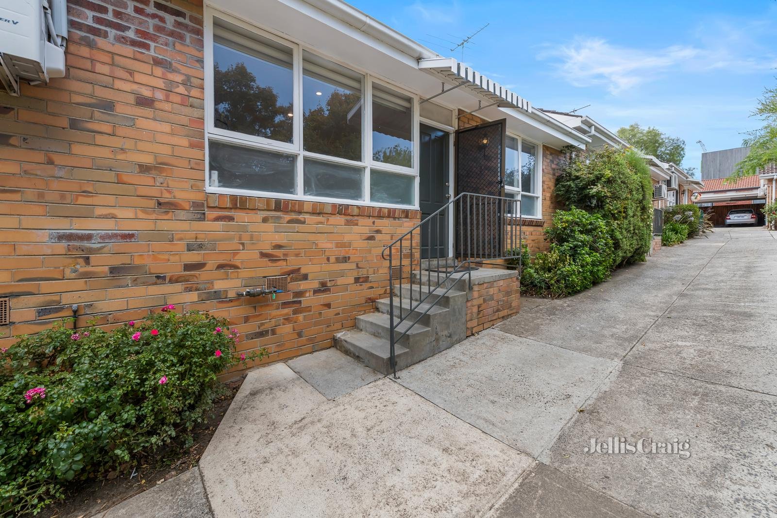 2/8 Arthur Street, Aberfeldie image 8