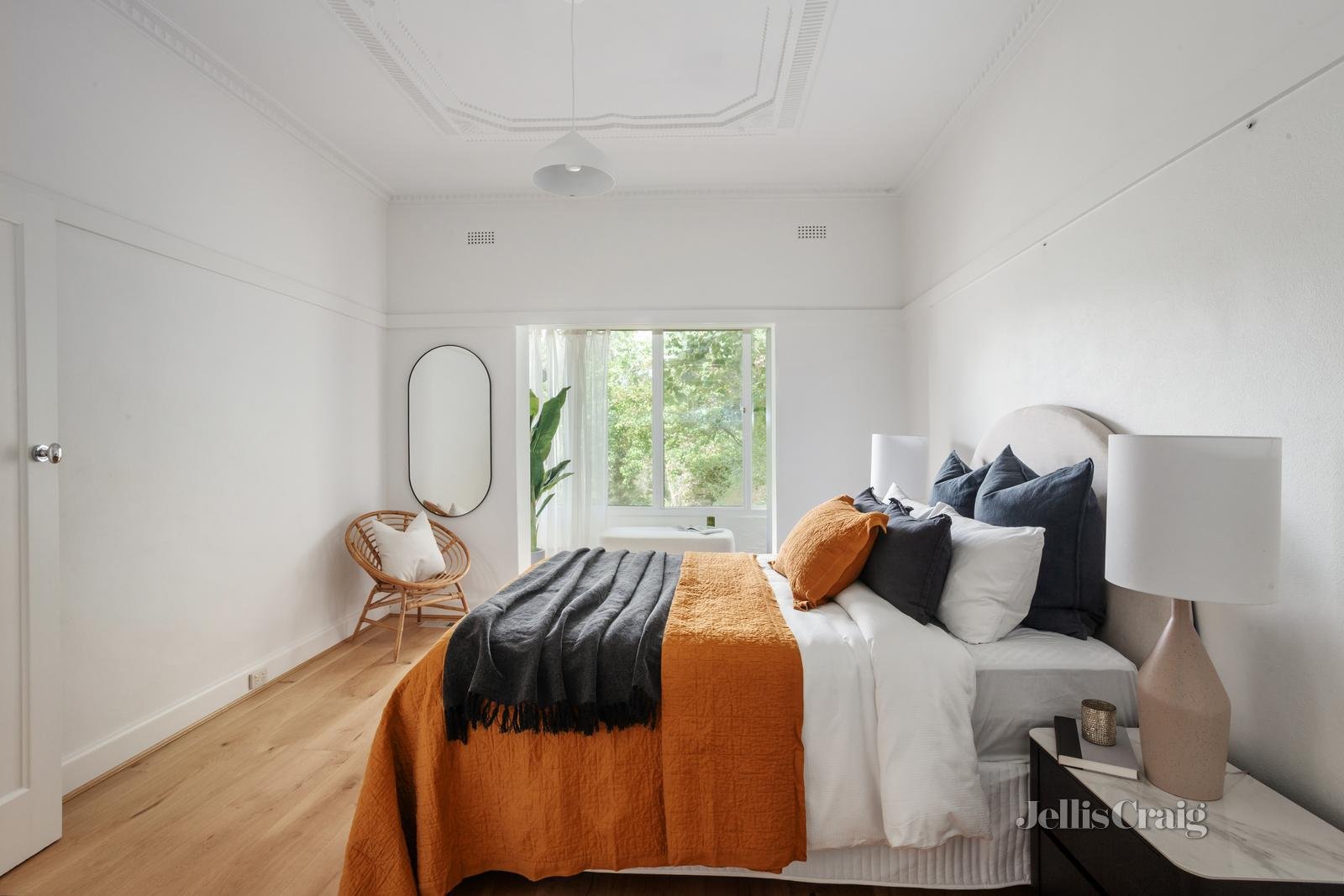 28 Arundel Crescent, Surrey Hills image 7