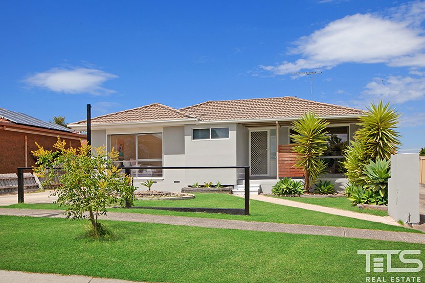 28 Ashleigh Crescent, Meadow Heights image 13