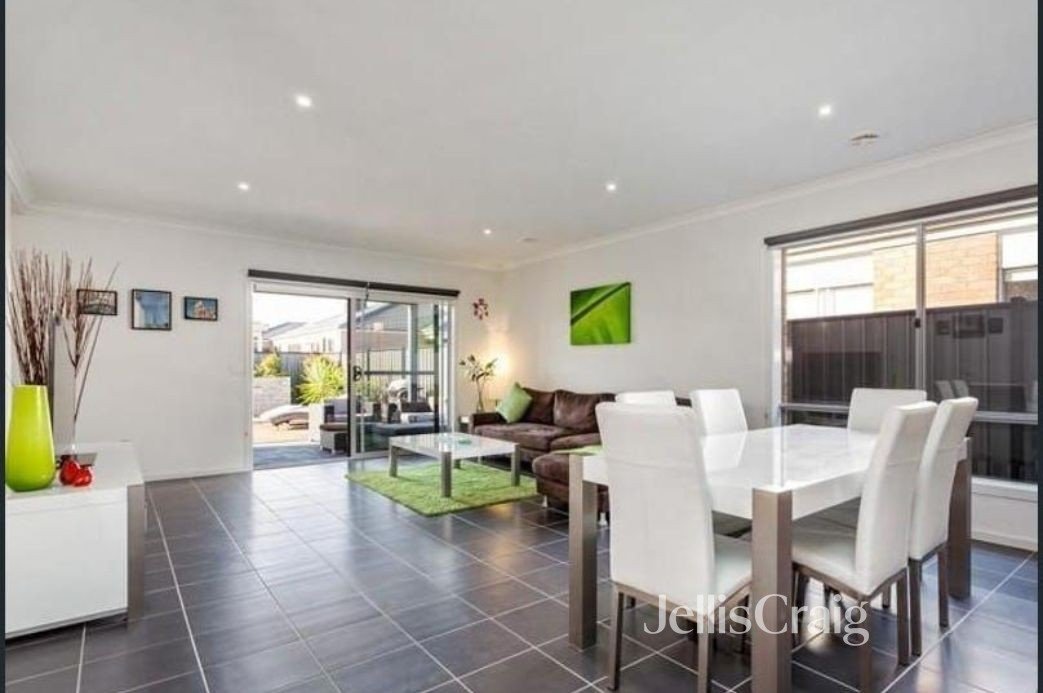 28 Atkinson Close, Point Cook image 4