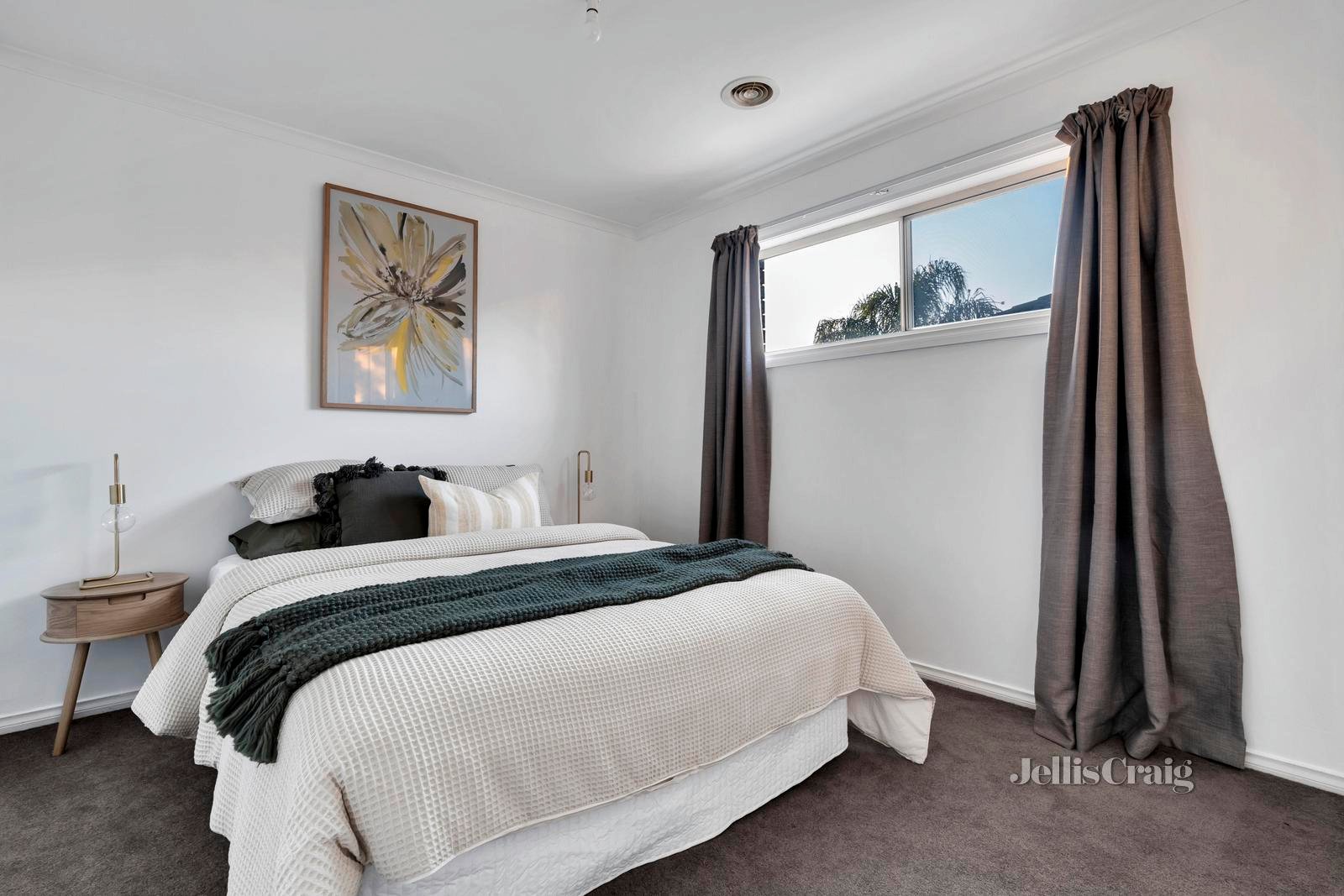 2/8 Barry Street, Reservoir image 7