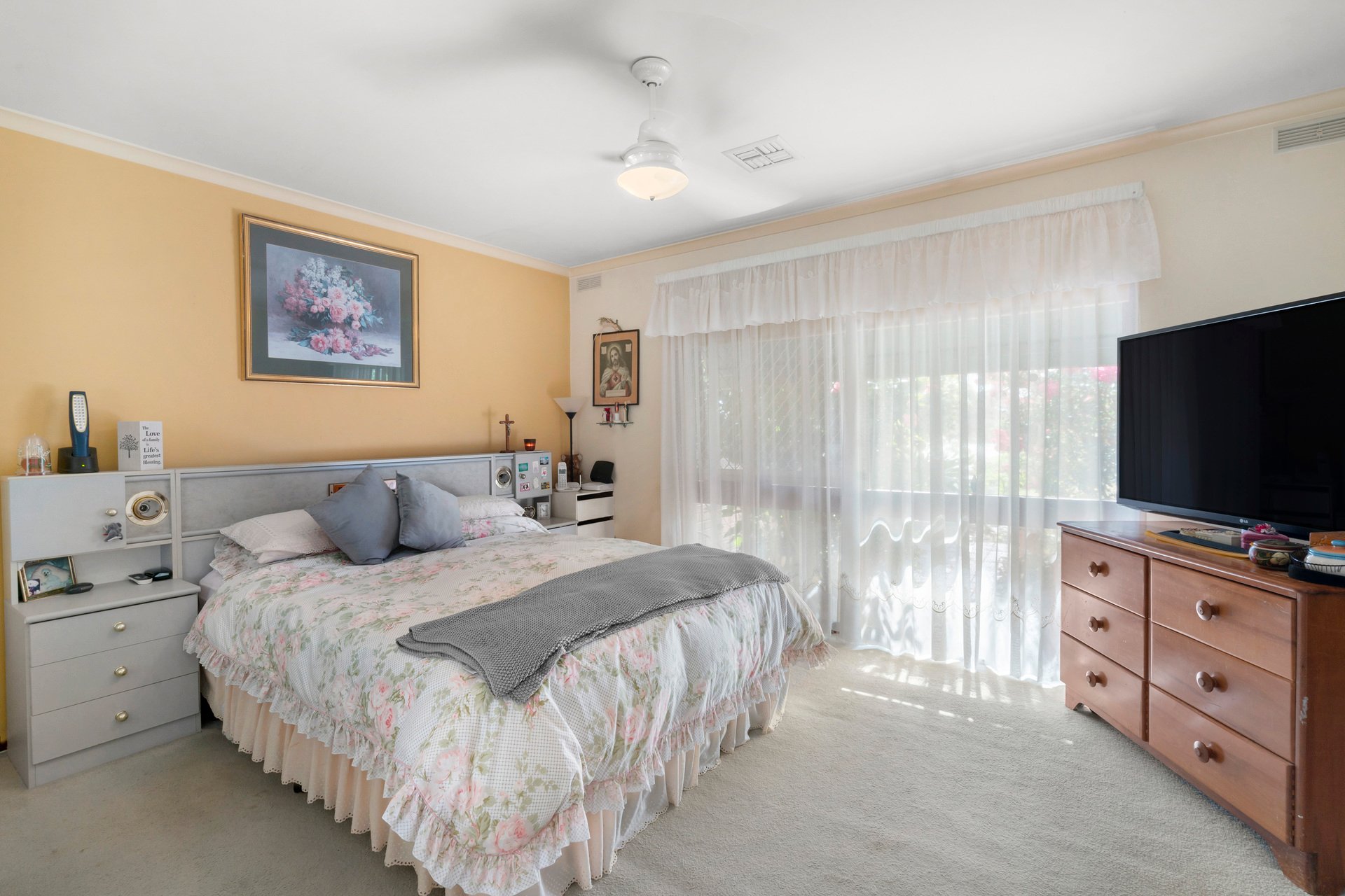 Property Gallery Thumbnail 6