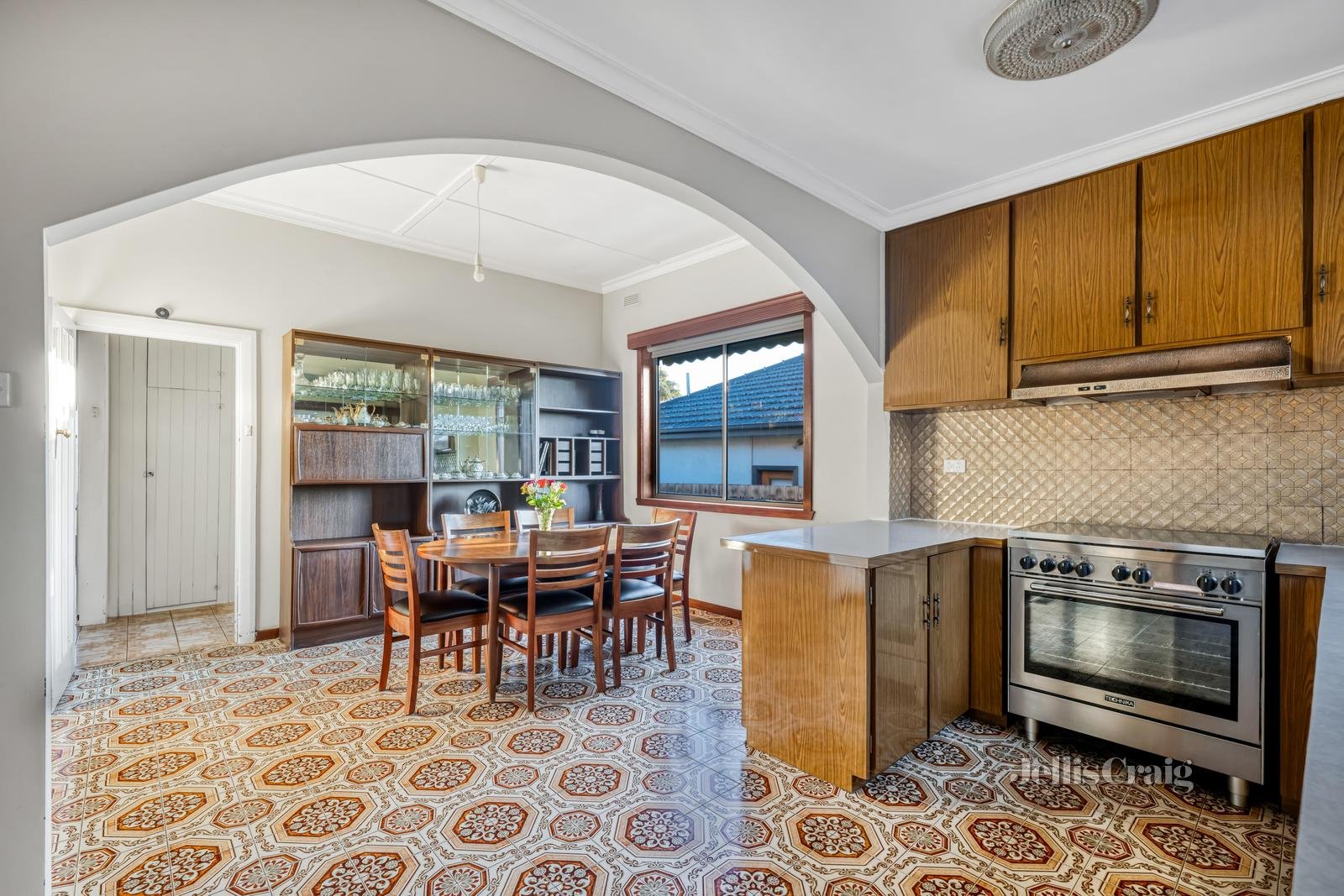 28 Bell Street, Coburg image 4