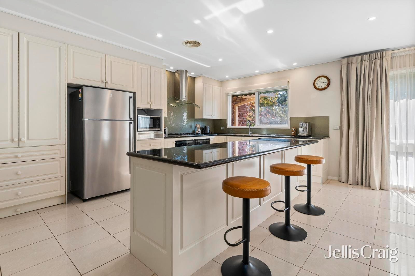 28 Bellbird Road, Mount&nbsp;Eliza image 7