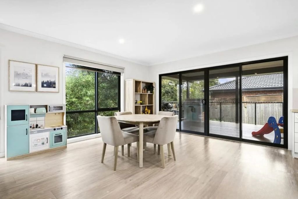 2/8 Bounty Court, Lilydale image 5