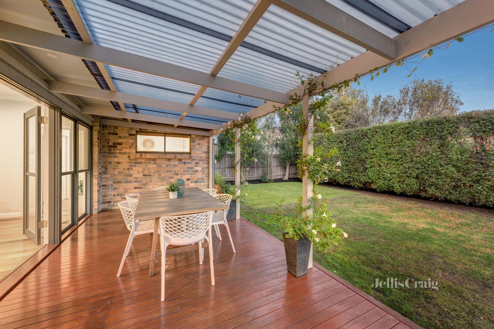 28 Brian Street, Bentleigh East image 6