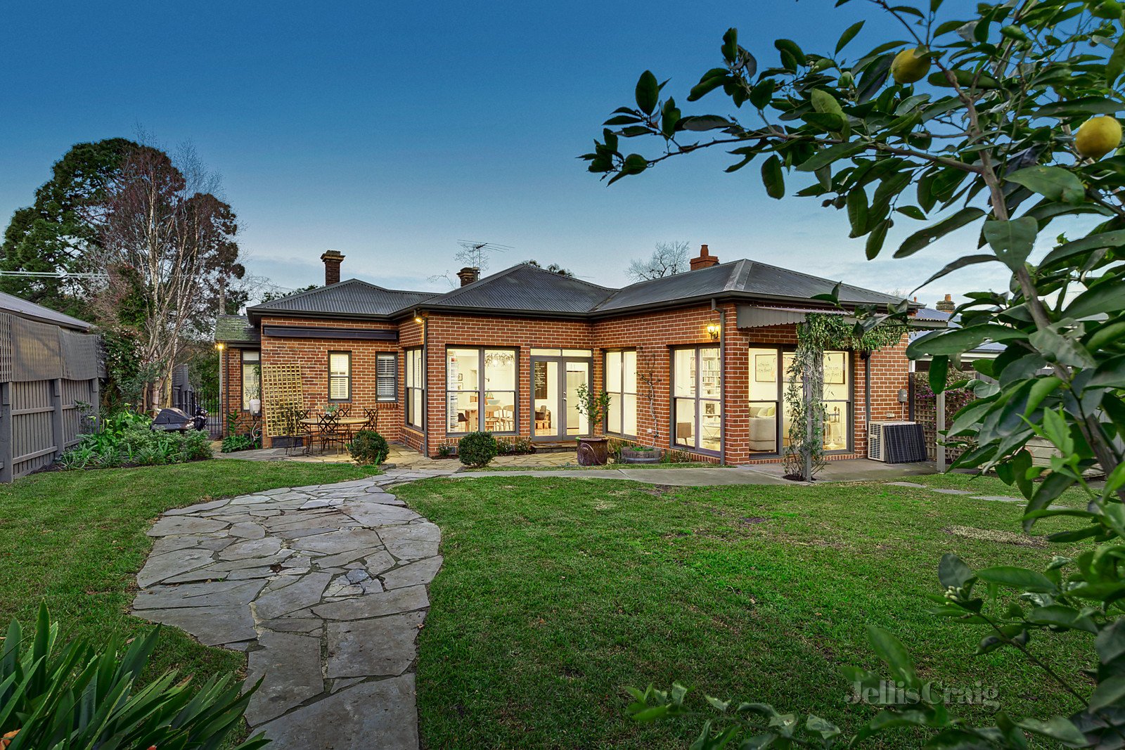 28 Brinsley Road, Camberwell image 4