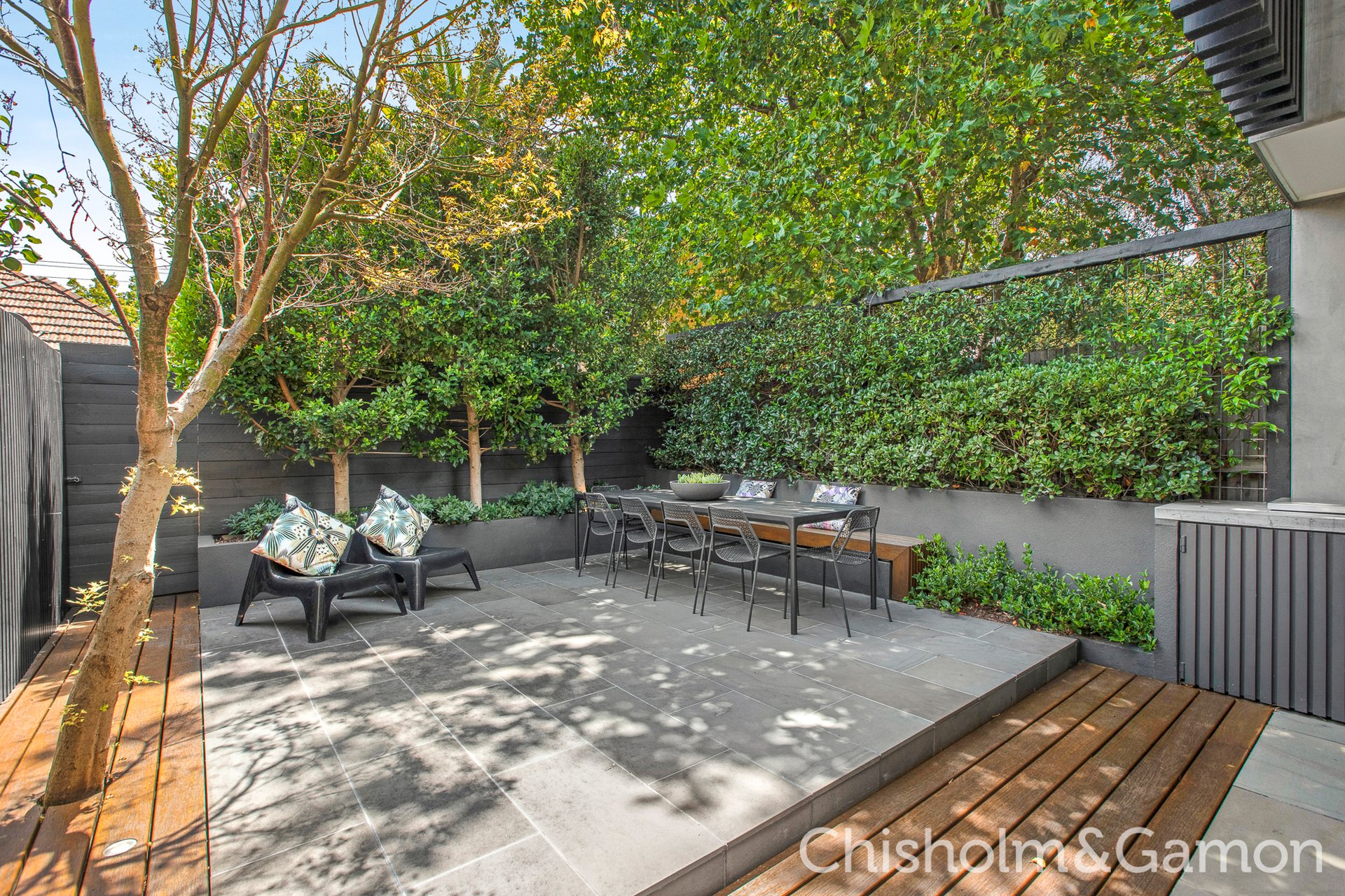 28 Burns Street, Elwood image 3