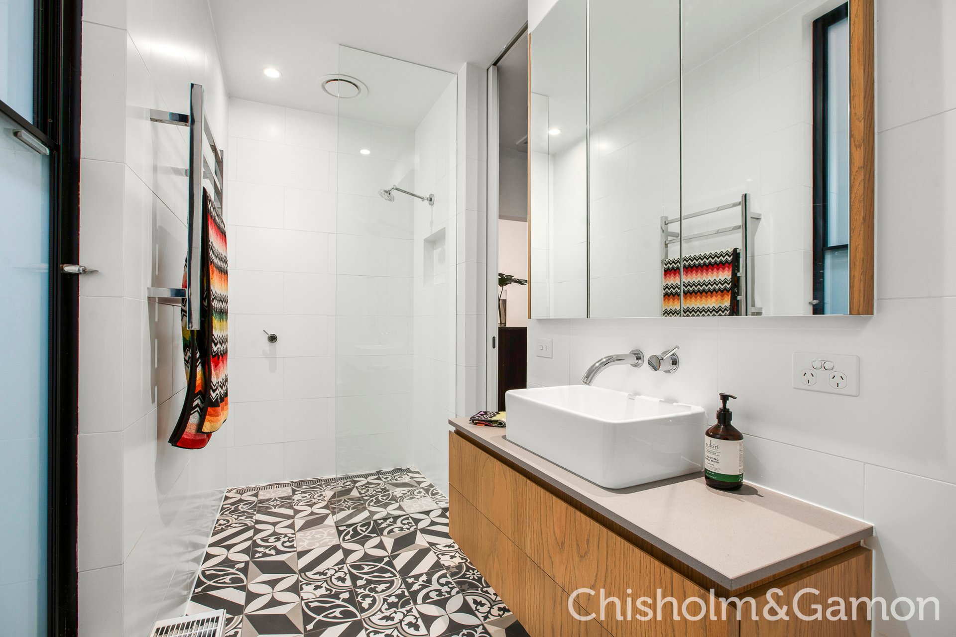 28 Burns Street, Elwood image 9