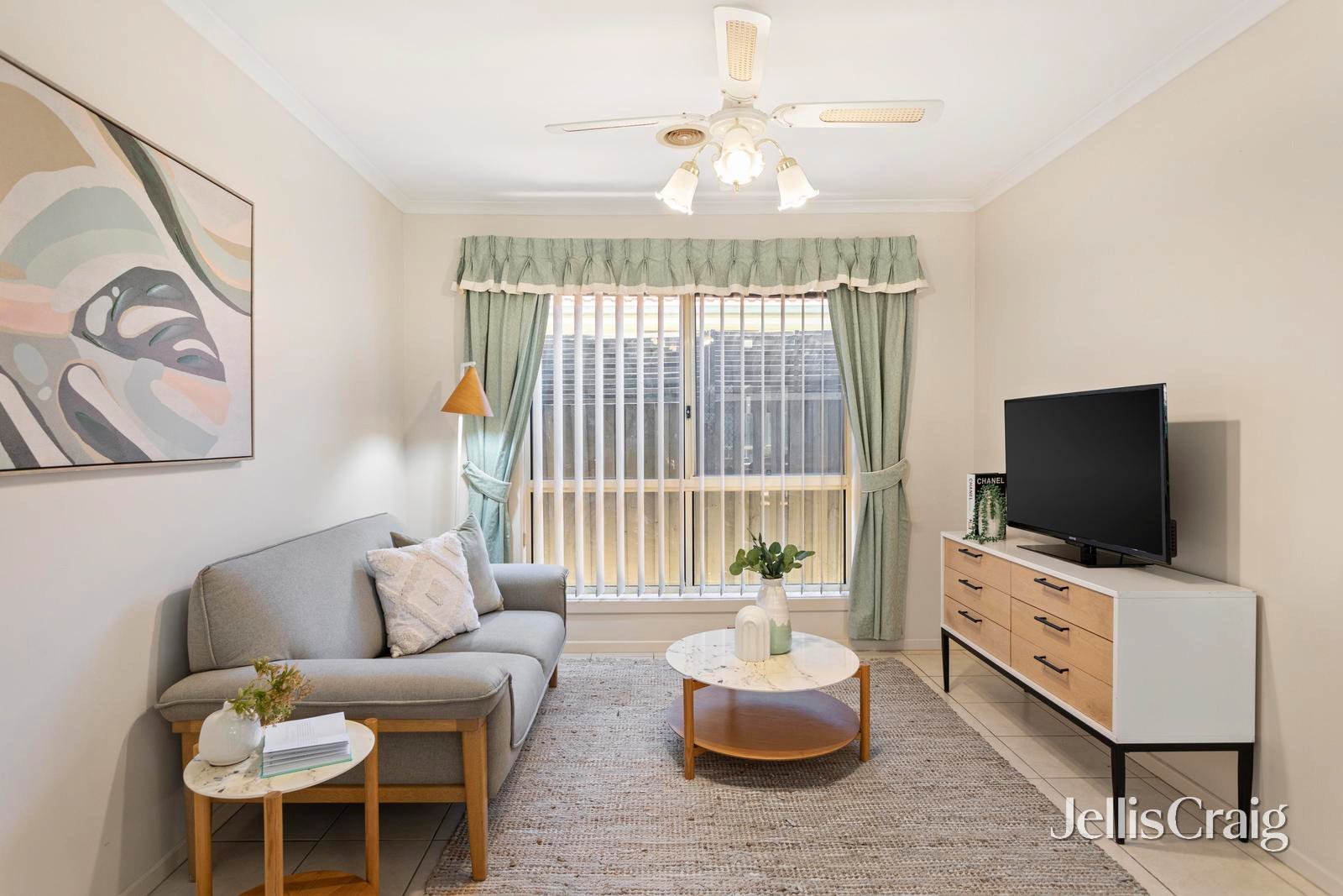 28 Bushlark Drive, Carrum Downs image 5