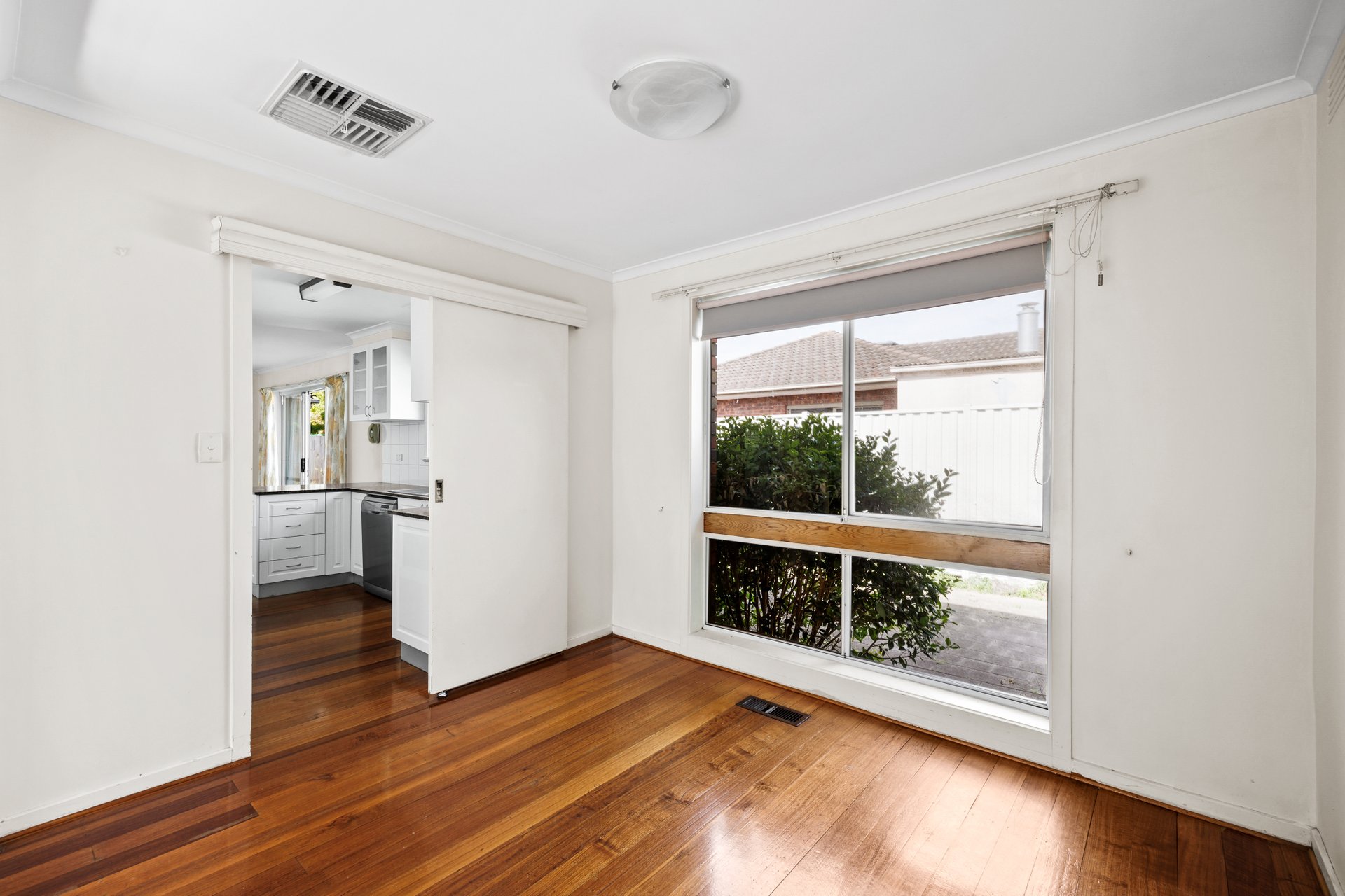 Property Gallery Thumbnail 4