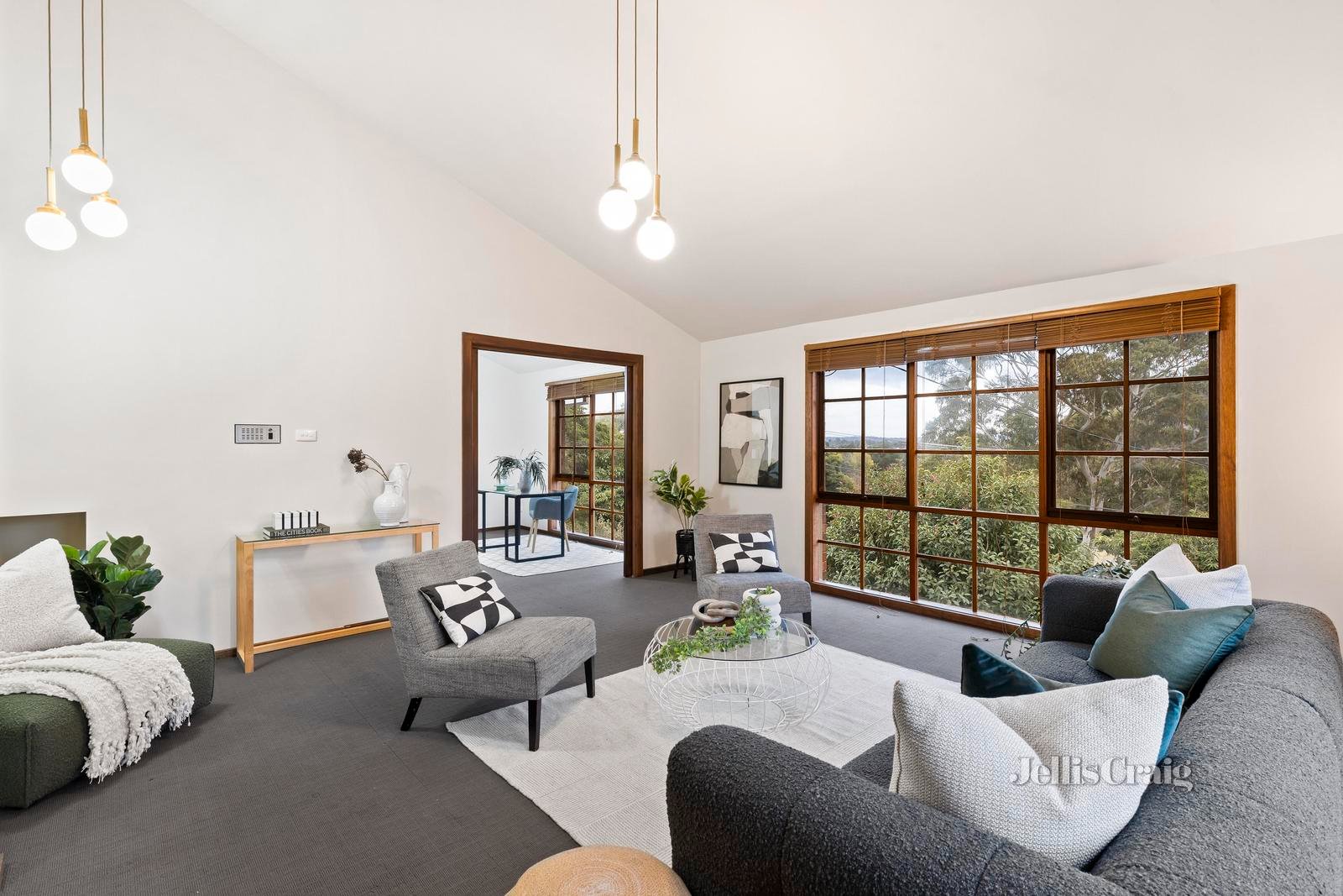 28 Byways Drive, Ringwood East image 2
