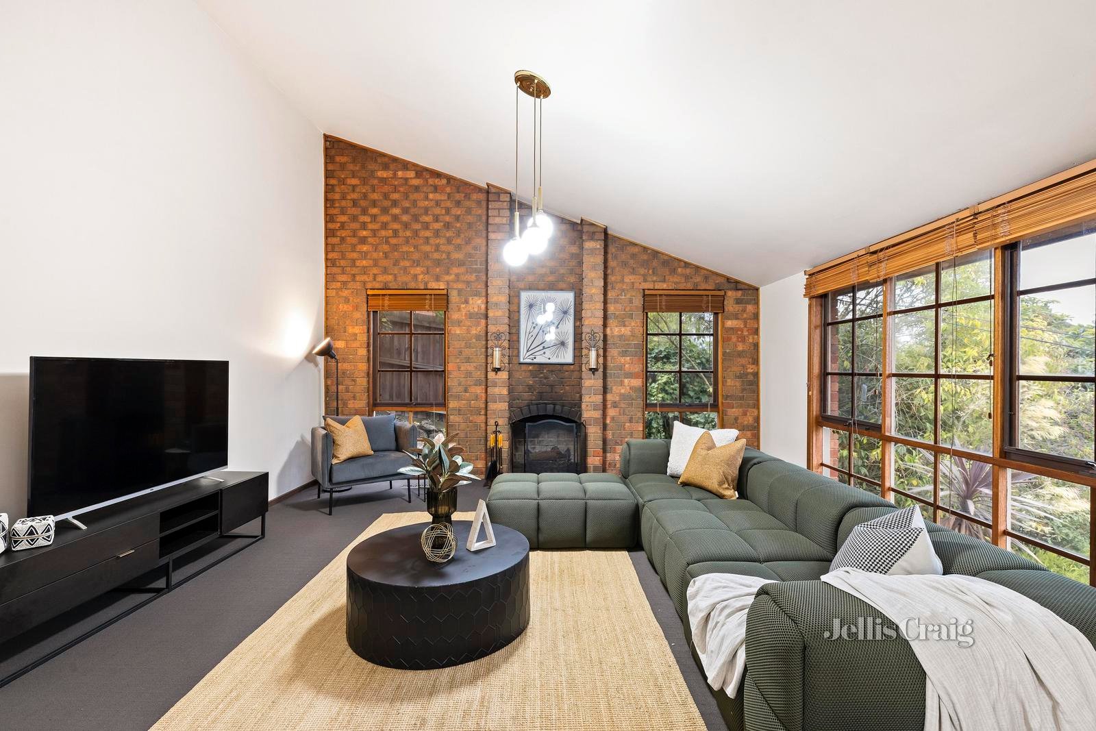 28 Byways Drive, Ringwood East image 4