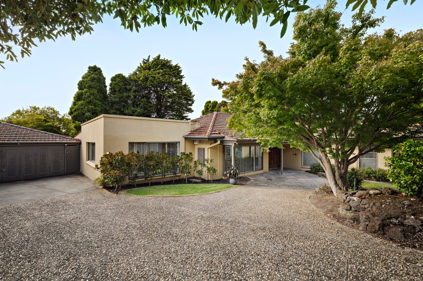 28 Carn Avenue