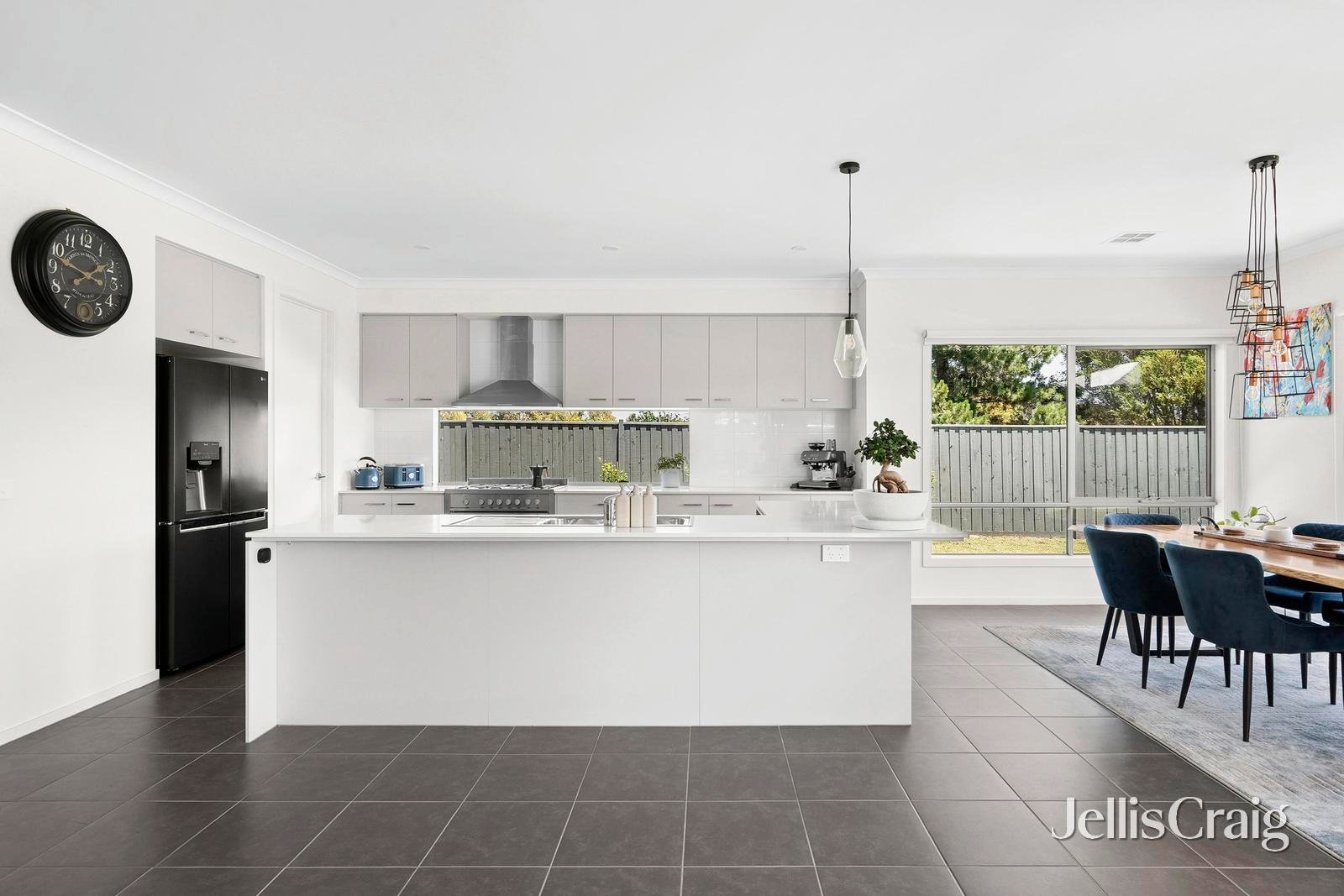 28 Cedar Road, Lara image 6