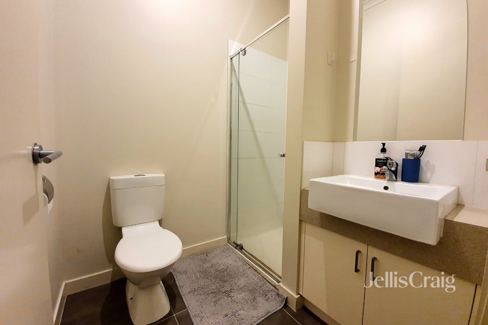 2/8 Chaleyer Street, Reservoir image 9