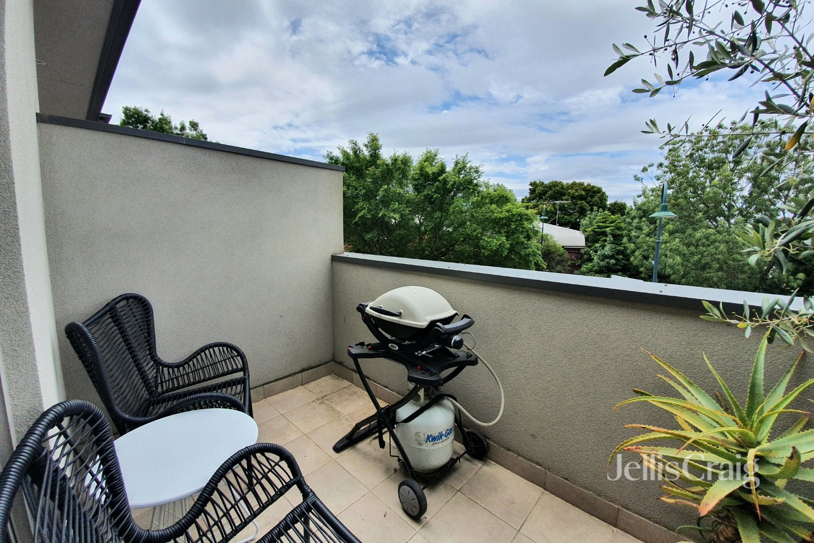 2/8 Chaleyer Street, Reservoir image 10