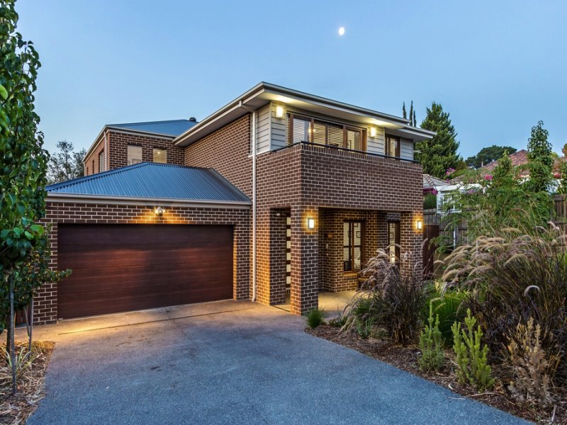 28 Cherry Orchard Rise, Box Hill North image 2
