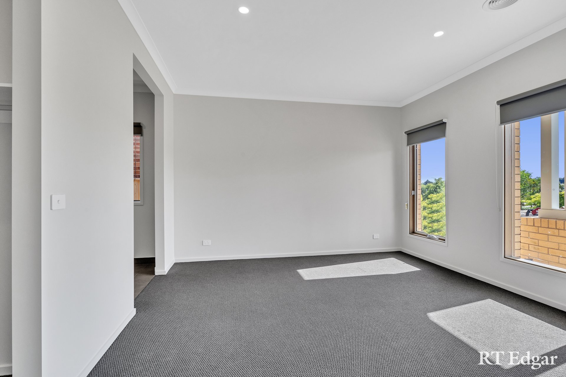Property Gallery Thumbnail 4