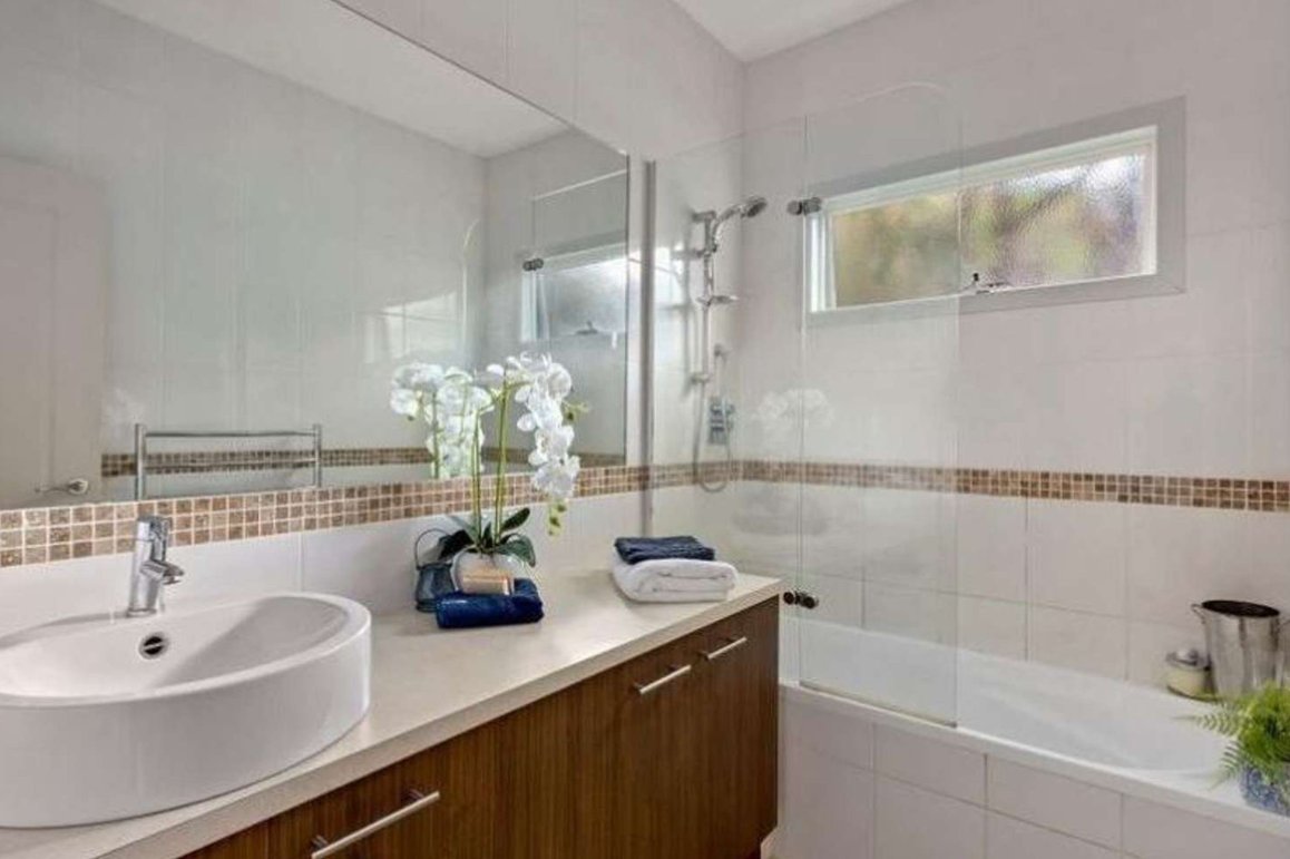 28 Clanbrae Avenue, Burwood image 6