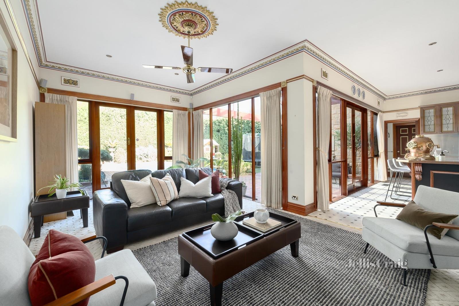 28 Cluden Street, Brighton East image 6
