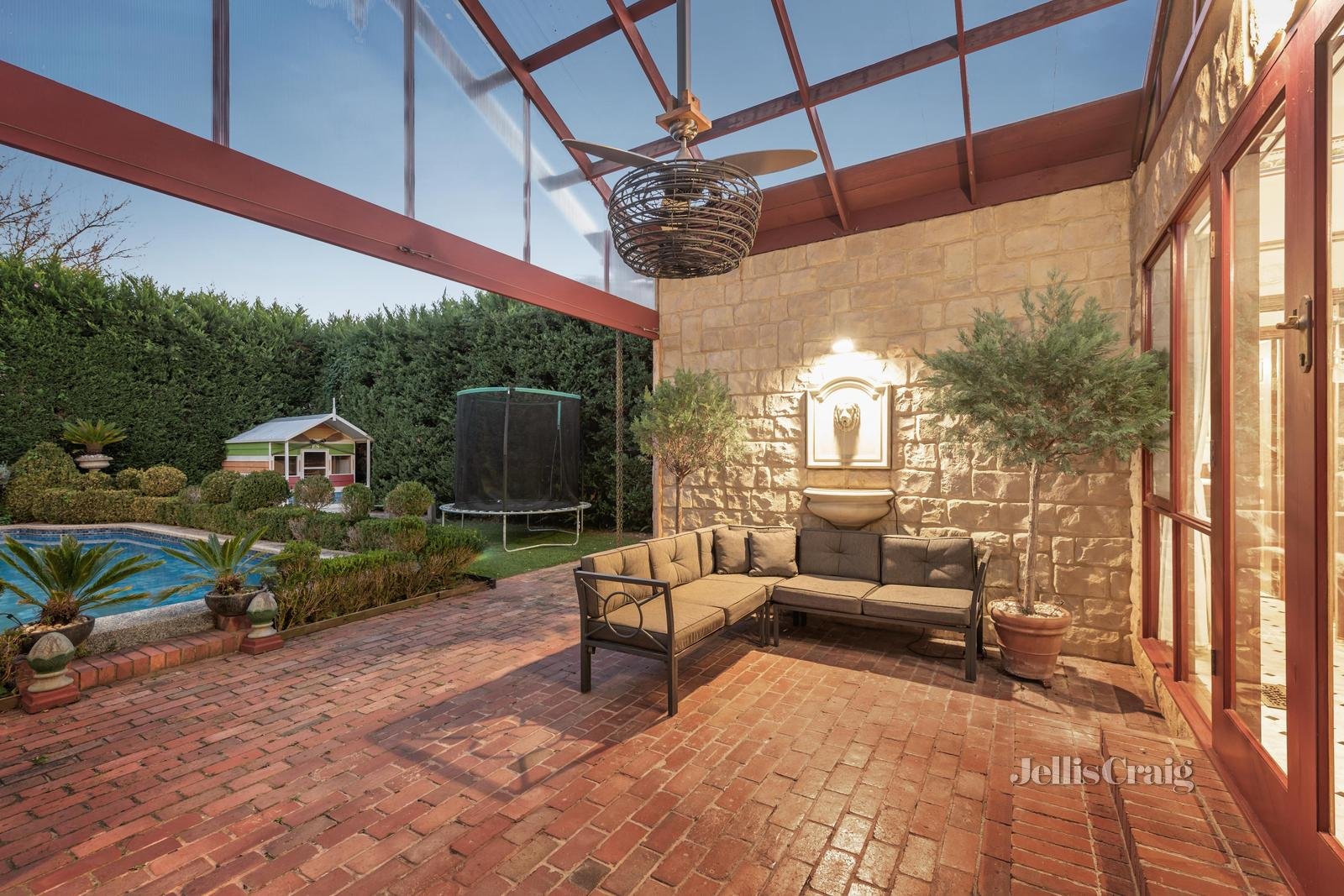 28 Cluden Street, Brighton East image 12
