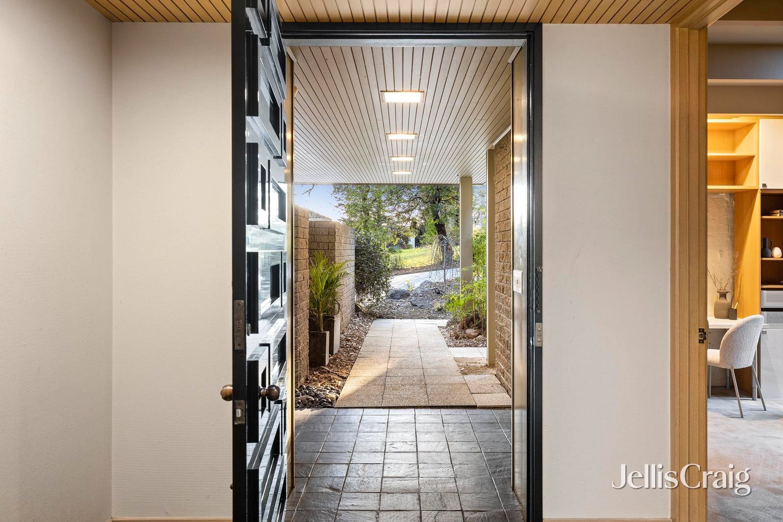 28 Craig Road, Donvale image 3