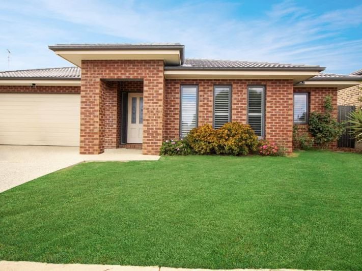 28 Curtain Drive, Leopold image 1