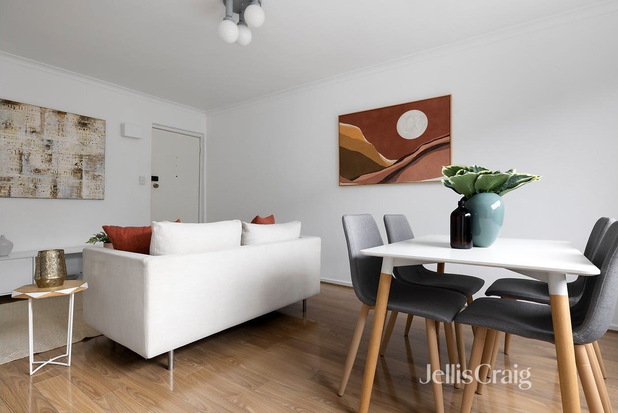 2/8 Dalgety Street, Brunswick&nbsp;West image 4