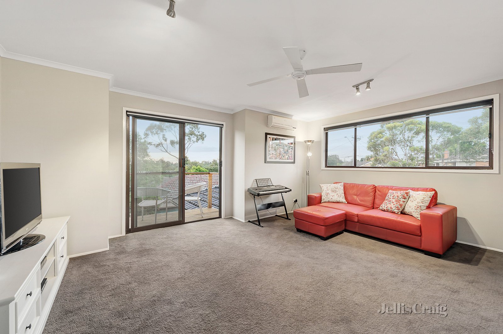 28 Darvall Street, Donvale image 6