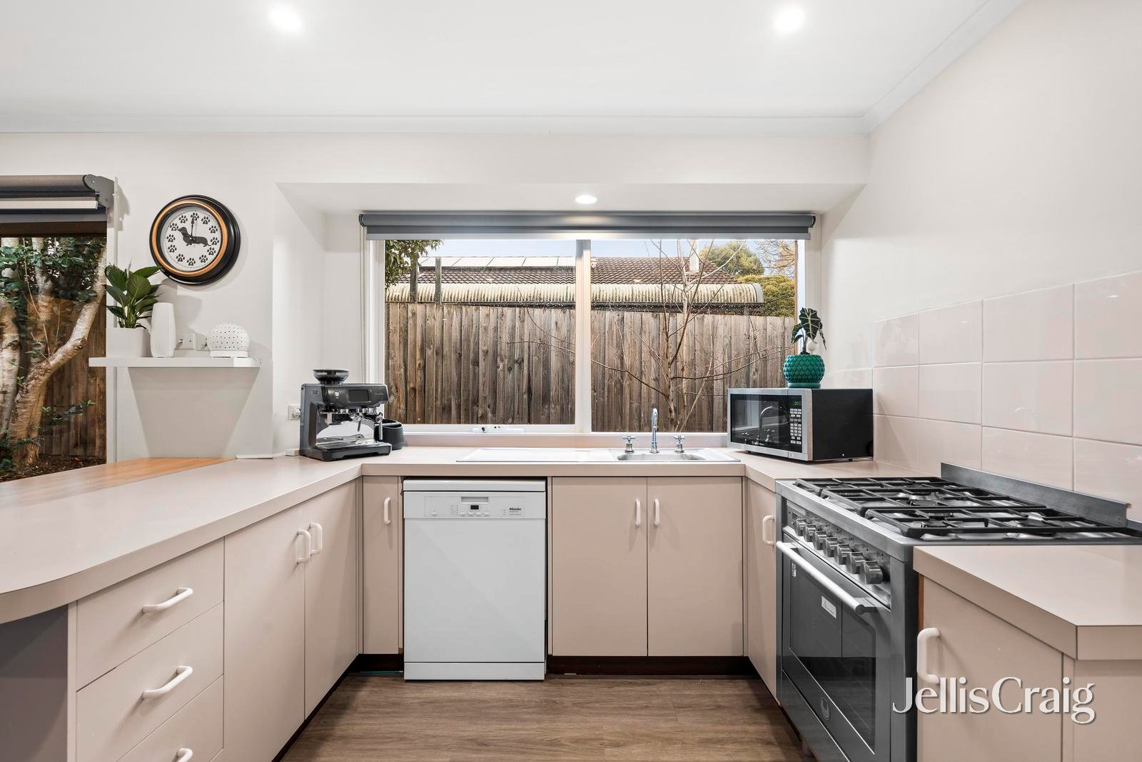 28 Day Crescent, Bayswater&nbsp;North image 4