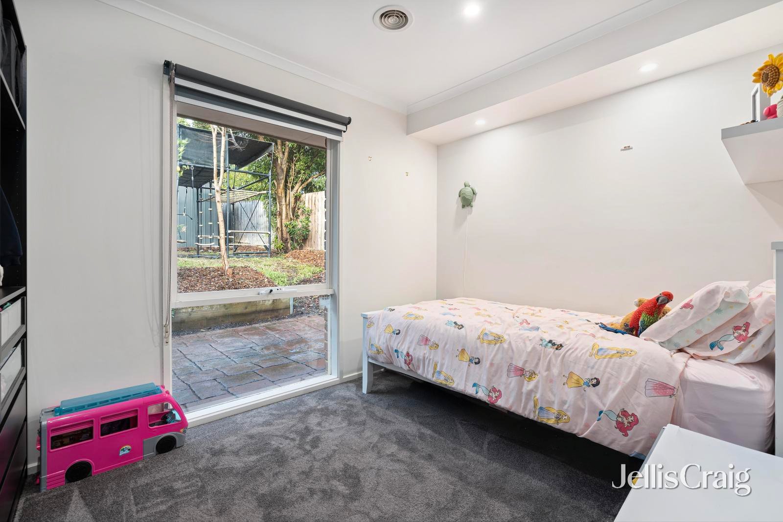 28 Day Crescent, Bayswater&nbsp;North image 8