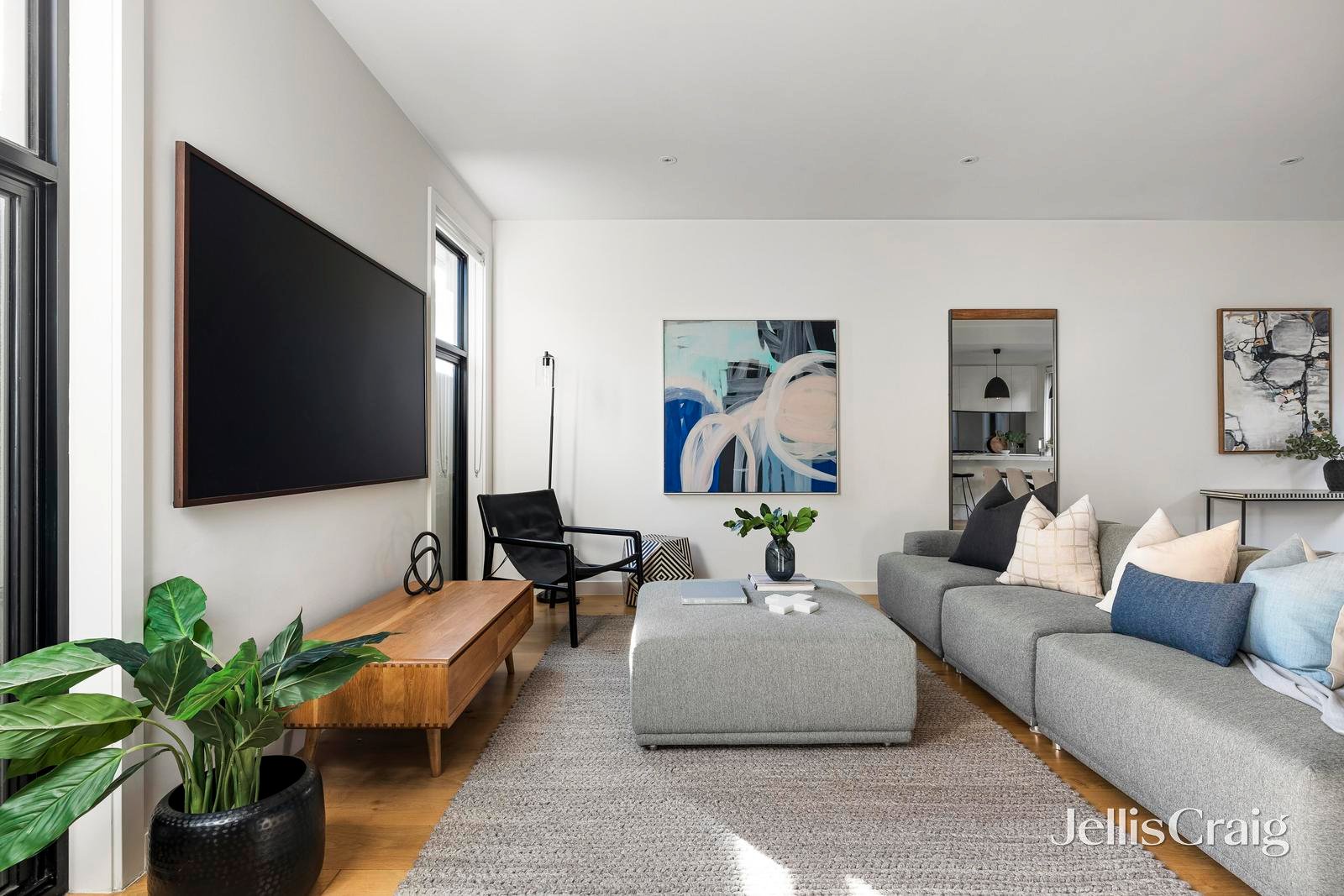 2/8 Deborah Avenue, Bentleigh East image 6