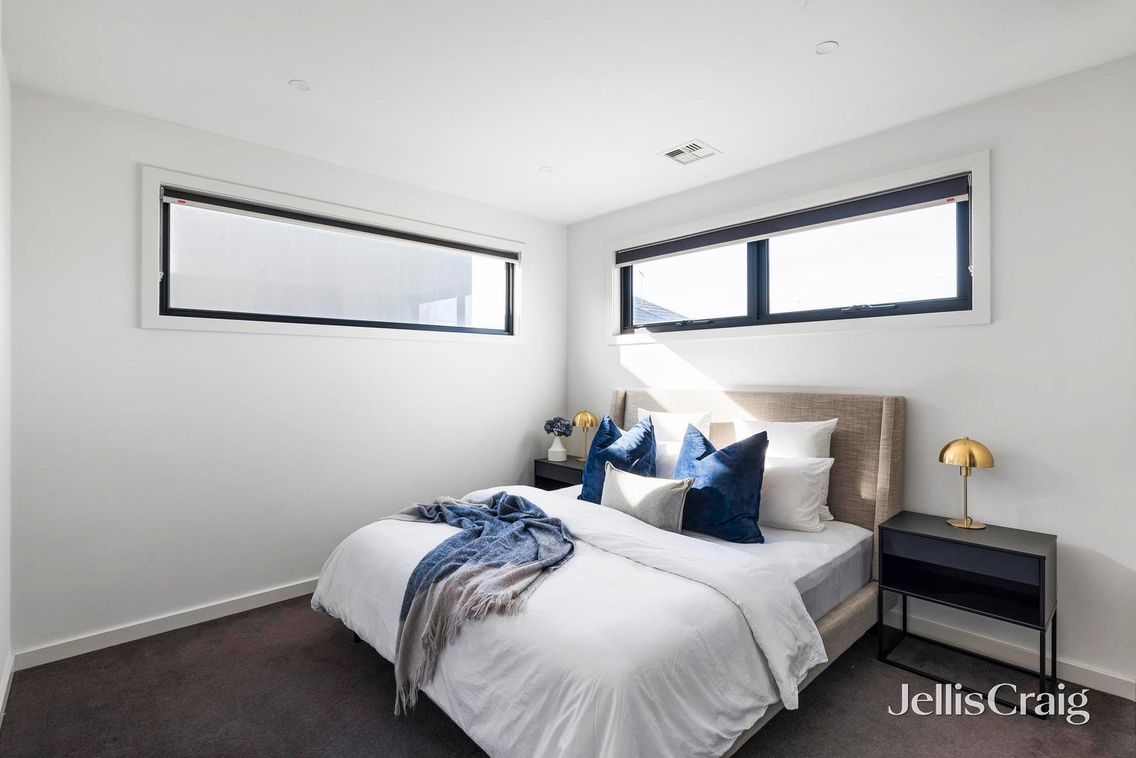 2/8 Deborah Avenue, Bentleigh East image 9