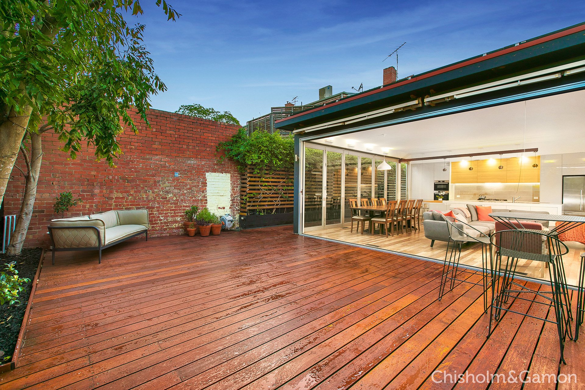 28 Dickens Street, Elwood image 4