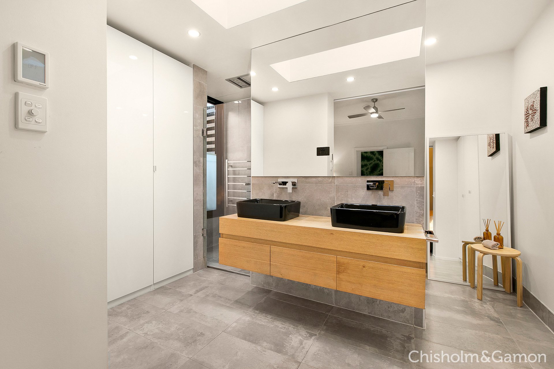28 Dickens Street, Elwood image 7