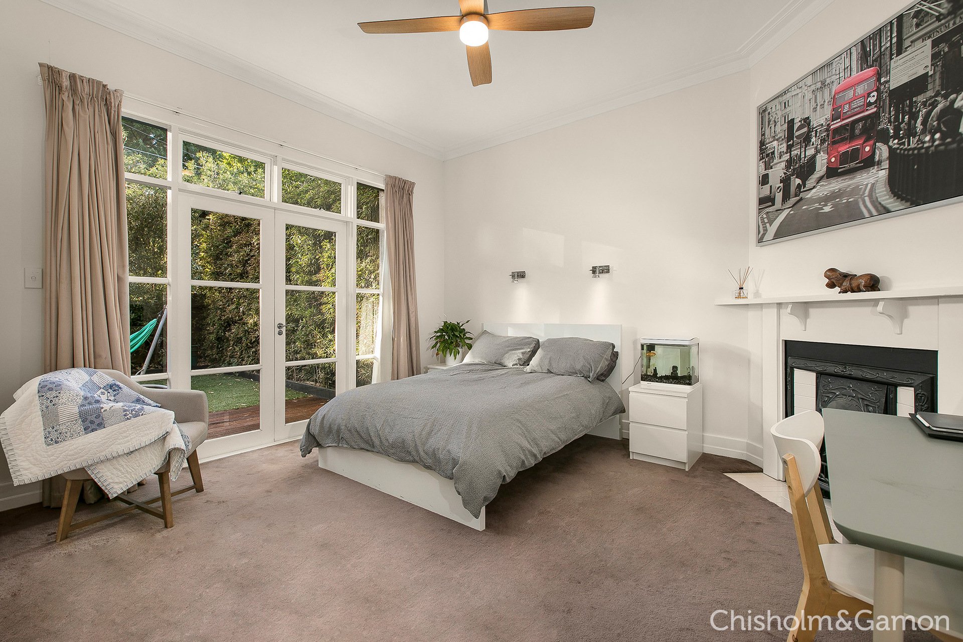 28 Dickens Street, Elwood image 9