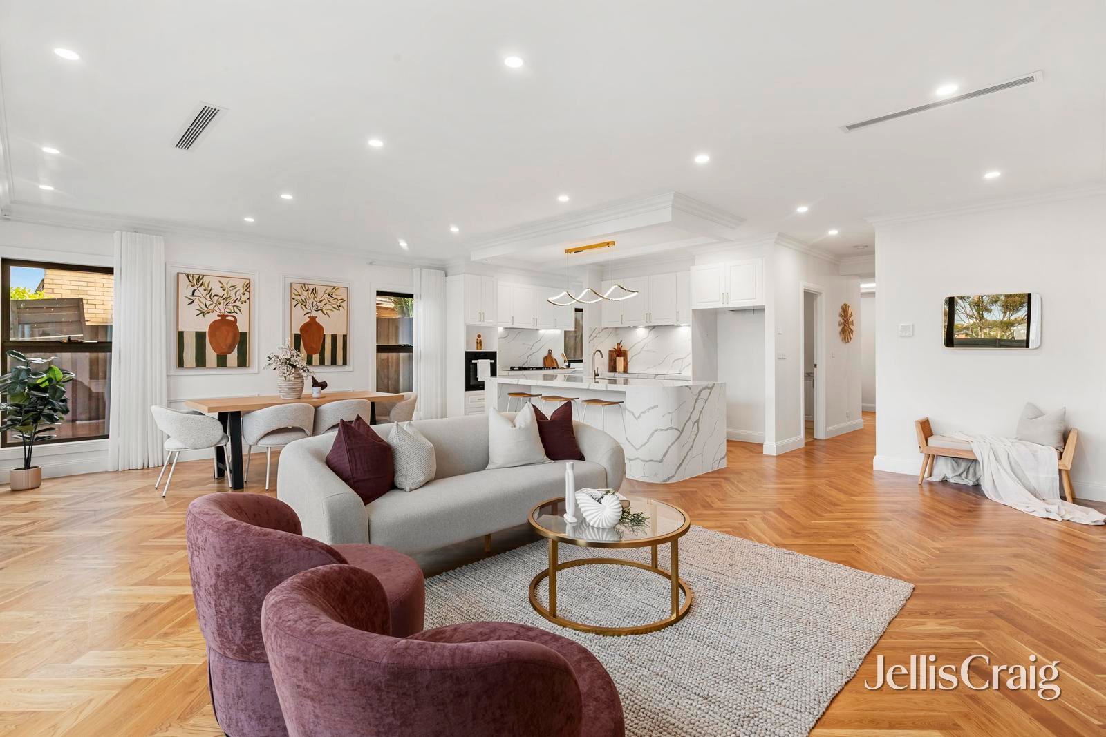 2/8 Doynton Parade, Mount&nbsp;Waverley image 3