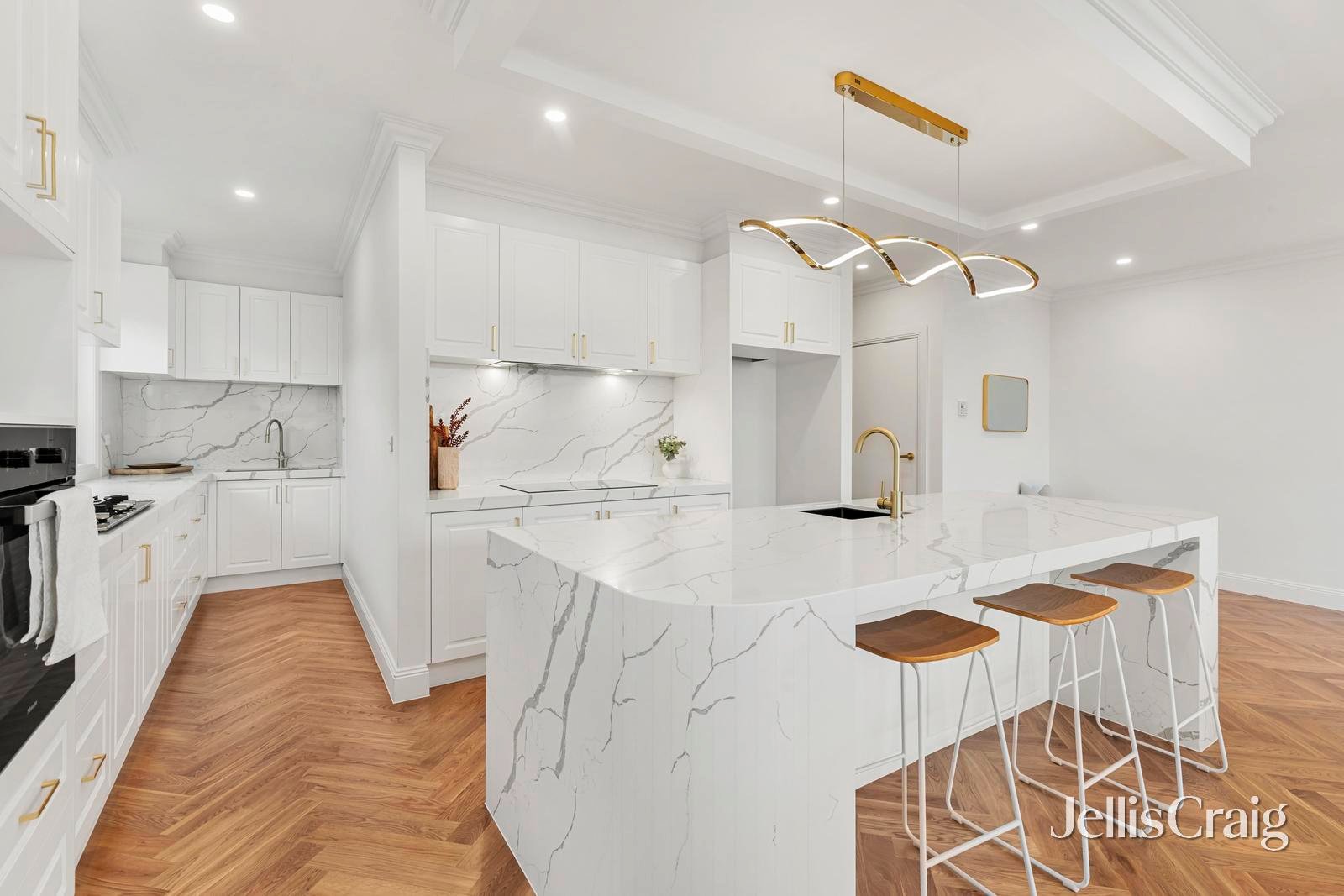 2/8 Doynton Parade, Mount&nbsp;Waverley image 4