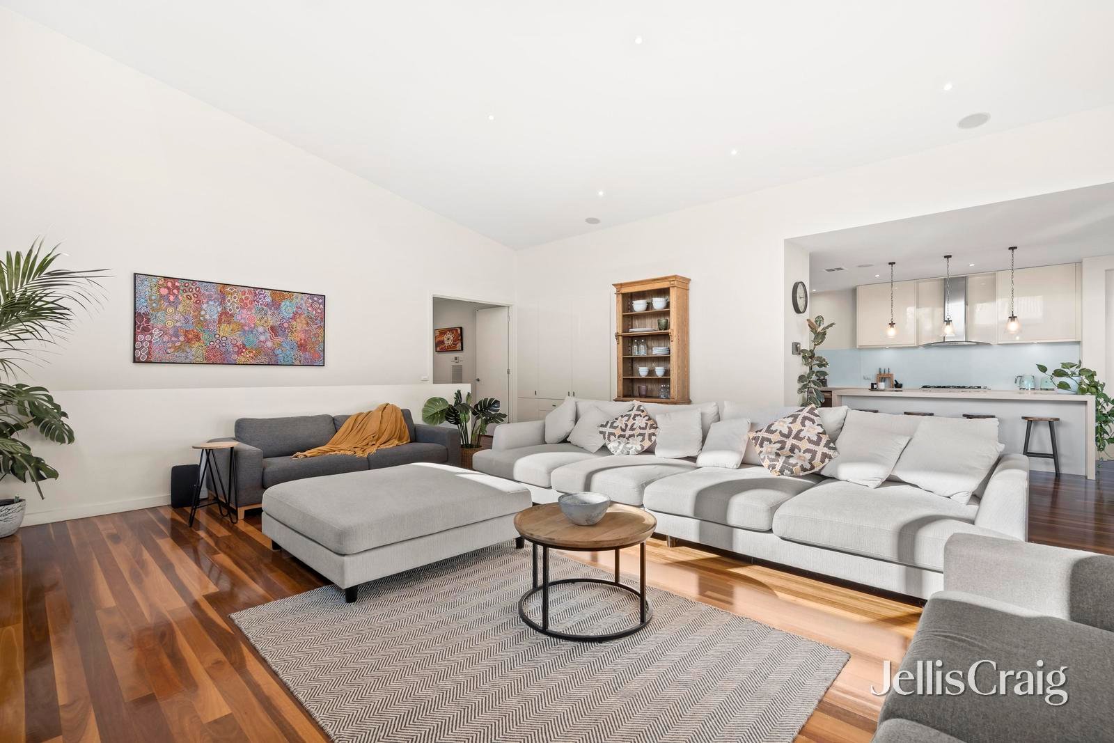 28 Drummer Hill Lane, Mooroolbark image 2