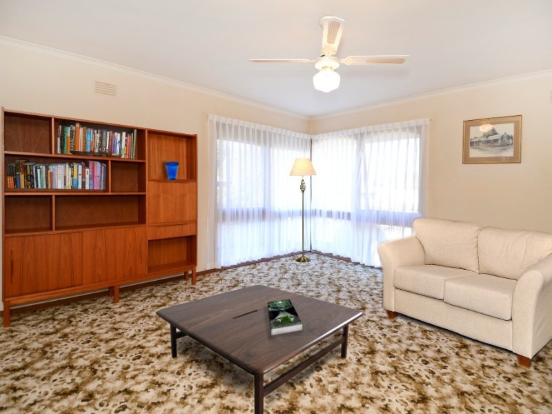 28 Drysdale Avenue, Hamlyn Heights image 3